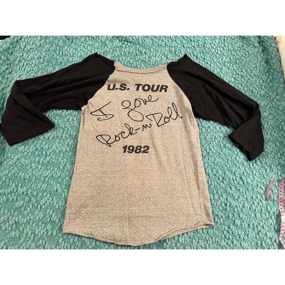 VINTAGE 80's EIGHTIES JOAN JETT & THE BLACKHEARTS RAGLAN TEE 1982 BAND TEE S - Picture 4 of 5